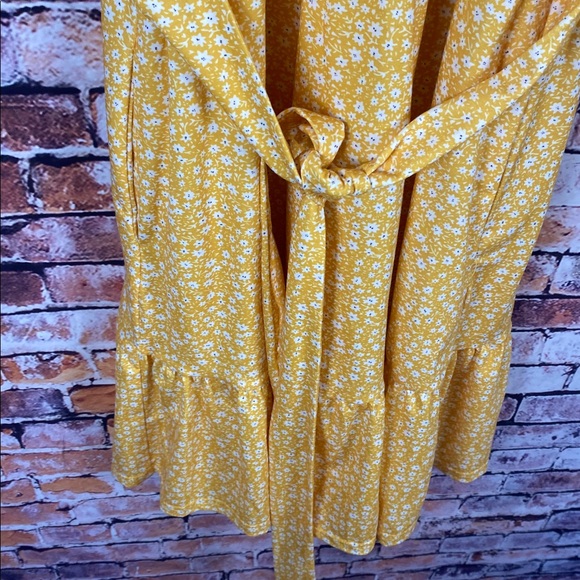 Newshows Yellow Floral Halter Ruffle Sundress Mini Dress with Pockets Sz L - Picture 6 of 9